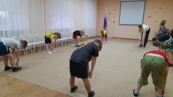 Делаем зарядку каждый день Делаем зарядку каждый день.