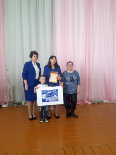 Участие в конкурсе Семья года Участие в конкурсе Семья года.