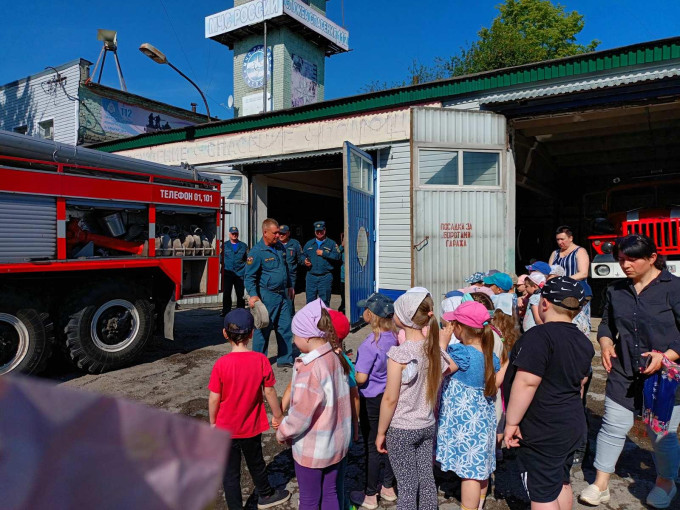 Ходили в пожарную часть Ходили в пожарную часть.